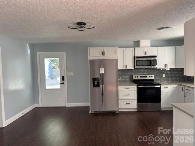 4488 Giles Avenue, Sherrills Ford, NC 28673