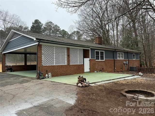 4488 Giles Avenue, Sherrills Ford, NC 28673