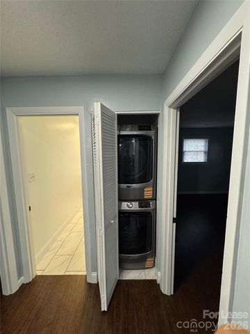 4488 Giles Avenue, Sherrills Ford, NC 28673