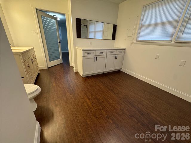 4488 Giles Avenue, Sherrills Ford, NC 28673