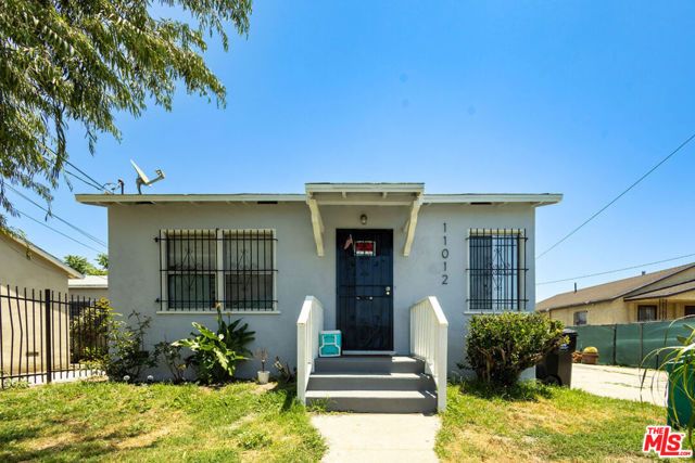 11012 Willowbrook Avenue, Los Angeles, CA 90059