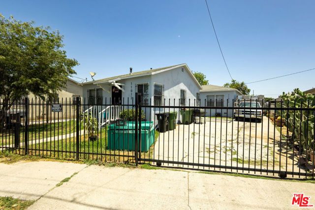11012 Willowbrook Avenue, Los Angeles, CA 90059