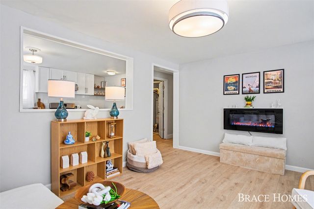 1935 Ball Avenue, Grand Rapids, MI 49505