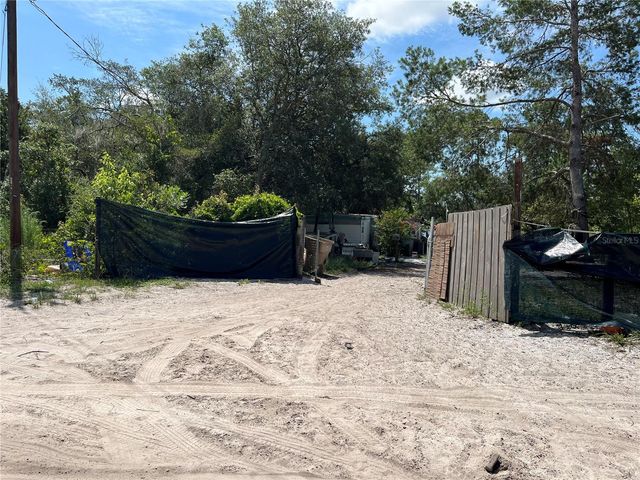 42334 W LAKE ROAD, Deland, FL 32720