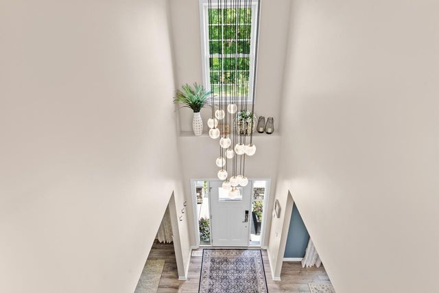16920 Reeder Ridge, Eden Prairie, MN 55347