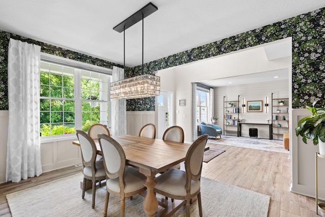 16920 Reeder Ridge, Eden Prairie, MN 55347