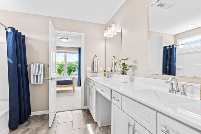 16920 Reeder Ridge, Eden Prairie, MN 55347