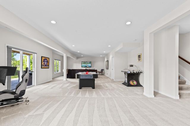 16920 Reeder Ridge, Eden Prairie, MN 55347