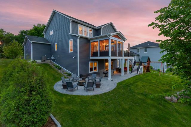 16920 Reeder Ridge, Eden Prairie, MN 55347