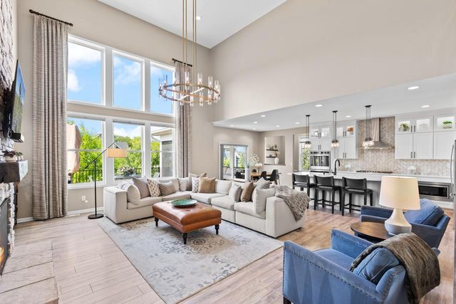 16920 Reeder Ridge, Eden Prairie, MN 55347