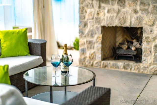 350 La Mesa, Encinitas, CA 92024