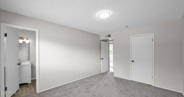 5214 W CHOLLA Street, Glendale, AZ 85304