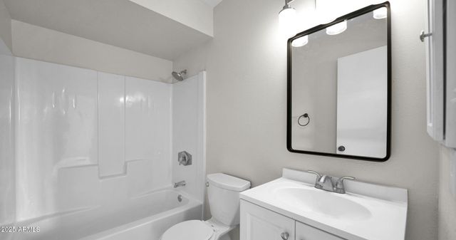 5214 W CHOLLA Street, Glendale, AZ 85304