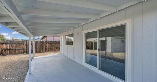 5214 W CHOLLA Street, Glendale, AZ 85304