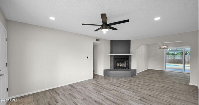 5214 W CHOLLA Street, Glendale, AZ 85304