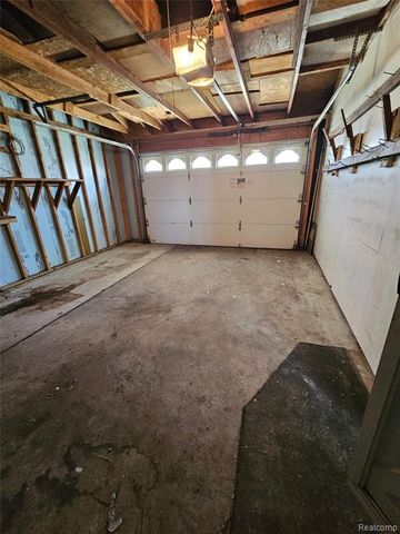 34918 Winslow Street, Wayne, MI 48184