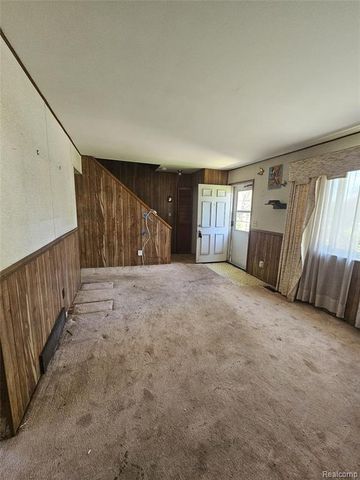 34918 Winslow Street, Wayne, MI 48184