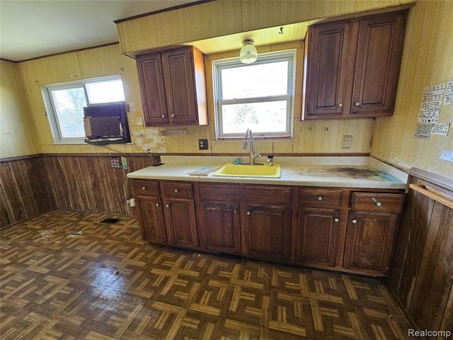 34918 Winslow Street, Wayne, MI 48184
