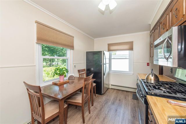 9-10 Malcolm Terrace, Fair Lawn, NJ 07410