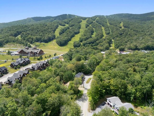 127 Fannie Hill Road, Wilmington, VT 05363