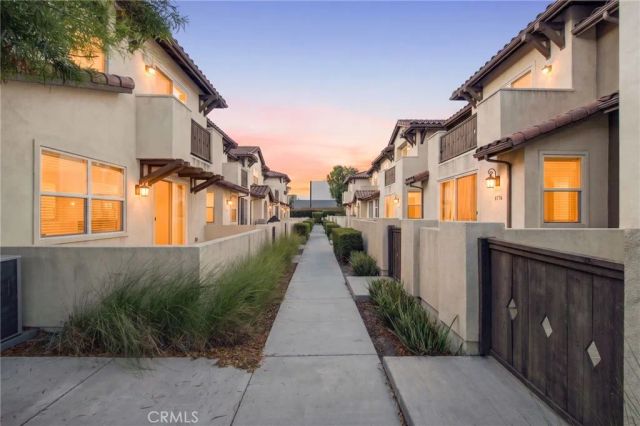 8576 Corsica, Buena Park, CA 90620