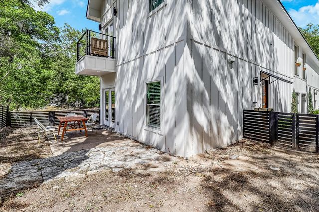 1111 W Annie ST B, Austin, TX 78704