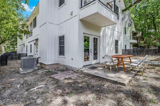 1111 W Annie ST B, Austin, TX 78704