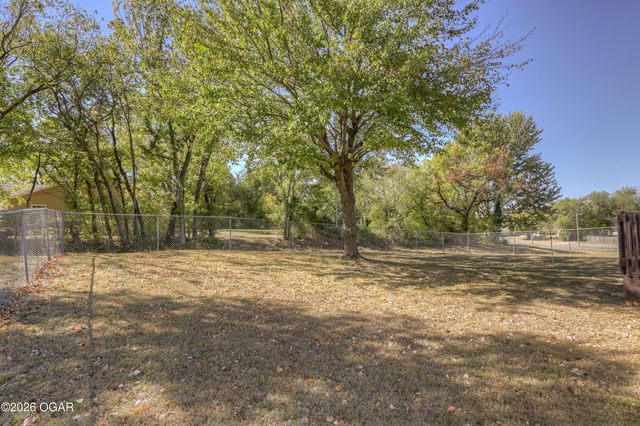 1409 E 6th Street, Joplin, MO 64801