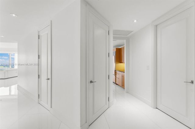 1425 Brickell Ave 54C, Miami, FL 33131