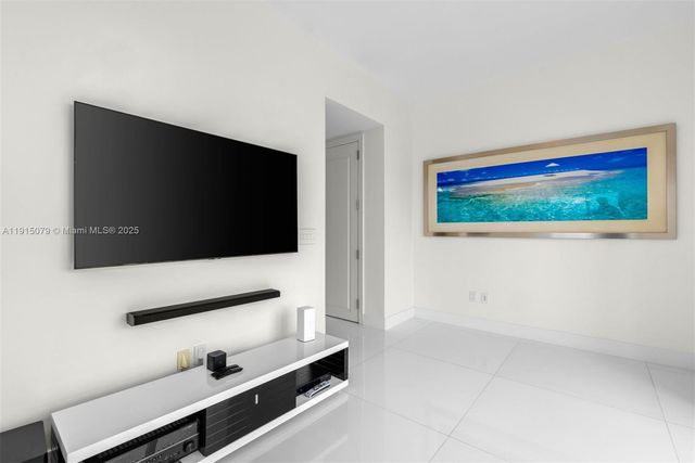 1425 Brickell Ave 54C, Miami, FL 33131