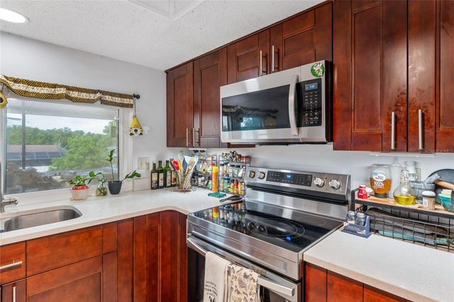 13100 WESTERN CIRCLE, Hudson, FL 34667