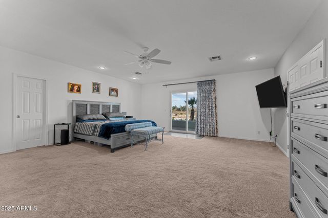 1890 HILLSIDE Drive, Wickenburg, AZ 85390