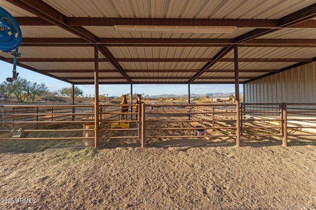 1890 HILLSIDE Drive, Wickenburg, AZ 85390