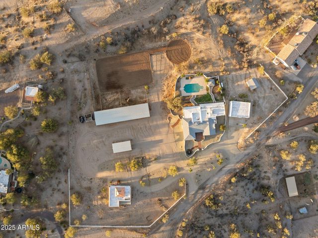 1890 HILLSIDE Drive, Wickenburg, AZ 85390