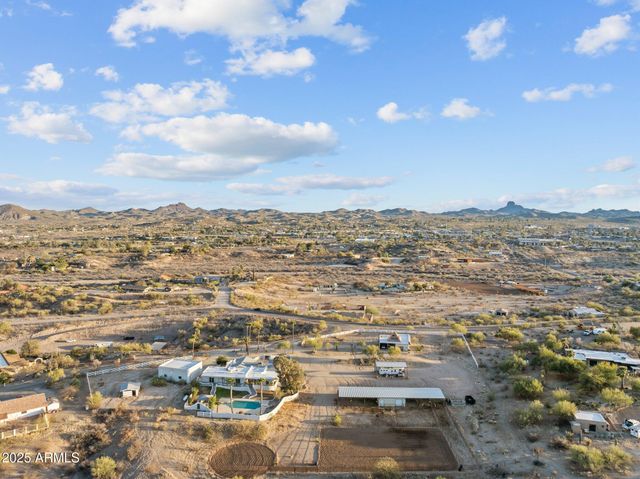 1890 HILLSIDE Drive, Wickenburg, AZ 85390