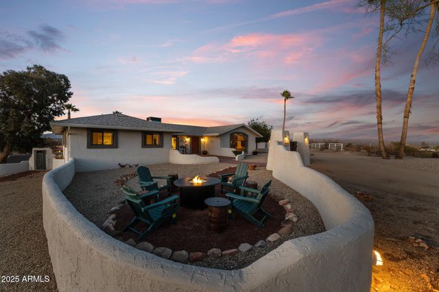 1890 HILLSIDE Drive, Wickenburg, AZ 85390