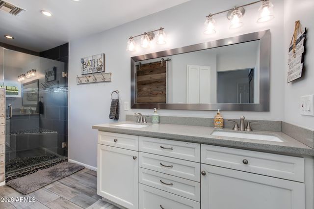 502 W SURREY Avenue, Phoenix, AZ 85029
