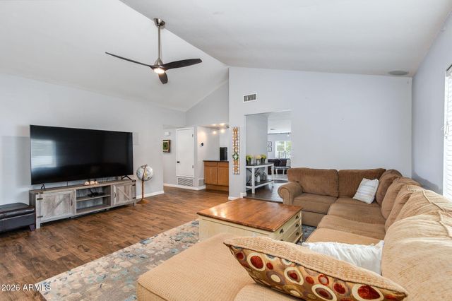 502 W SURREY Avenue, Phoenix, AZ 85029
