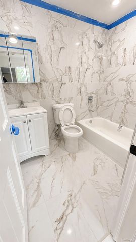 11120 14th Road, College Point, NY 11356