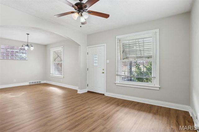 4021 Walsh Street, St Louis, MO 63116