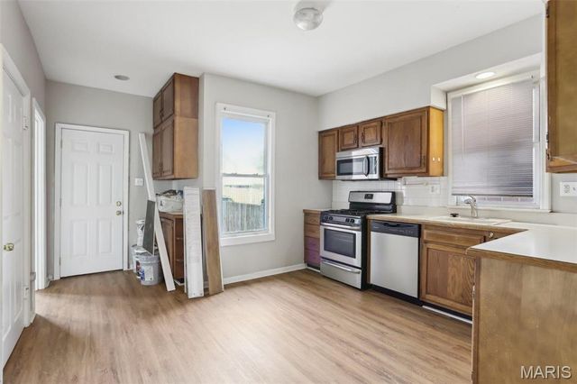 4021 Walsh Street, St Louis, MO 63116
