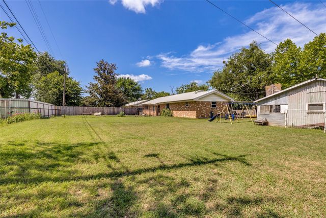 401 S Vick Street, Decatur, TX 76234