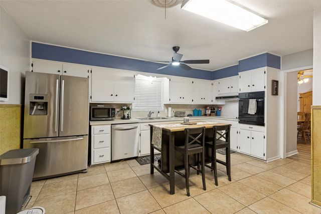 401 S Vick Street, Decatur, TX 76234