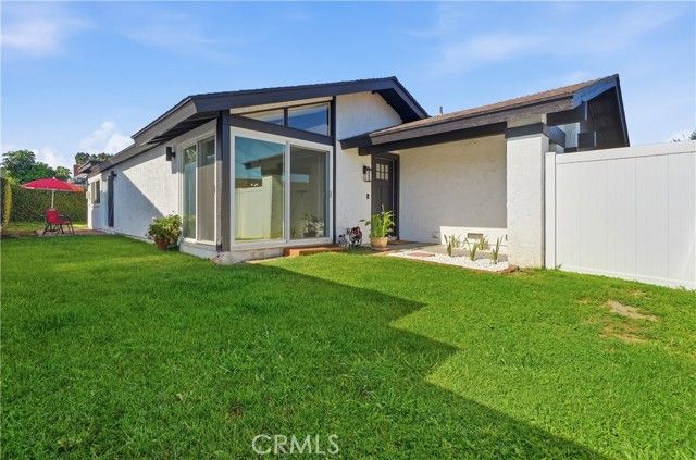 3351 Nevada Avenue, Costa Mesa, CA 92626