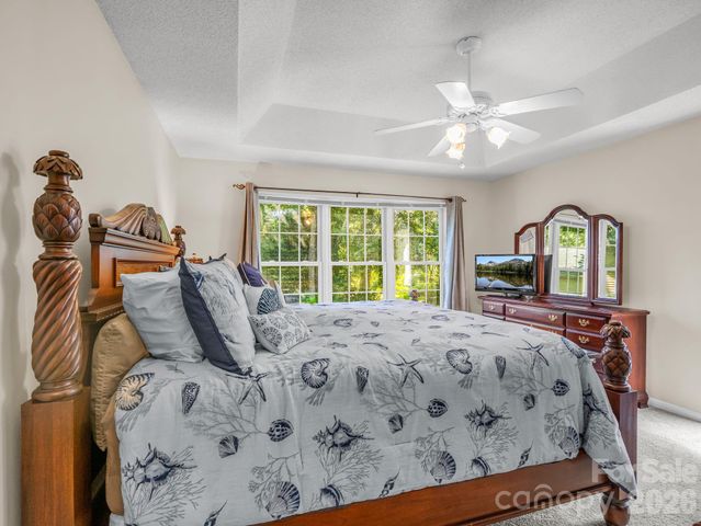 9 Kingfisher Lane, Mills River, NC 28759