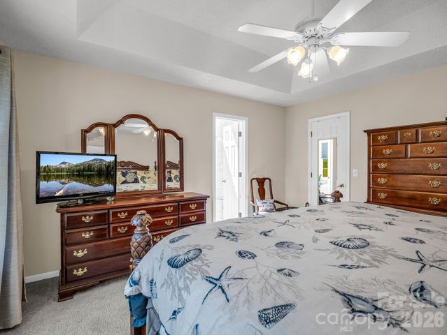 9 Kingfisher Lane, Mills River, NC 28759