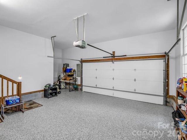 9 Kingfisher Lane, Mills River, NC 28759