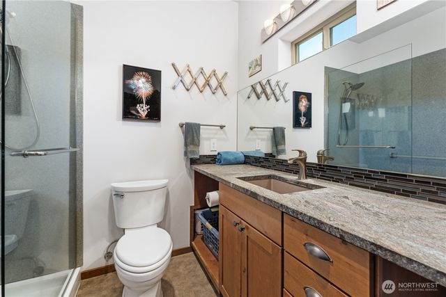 449 Lakayuse Road, Manson, WA 98831