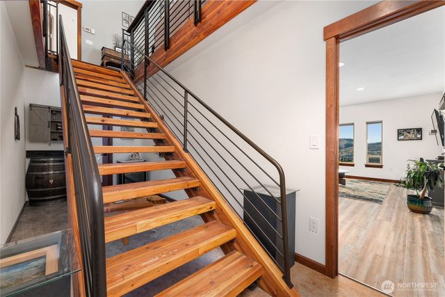 449 Lakayuse Road, Manson, WA 98831