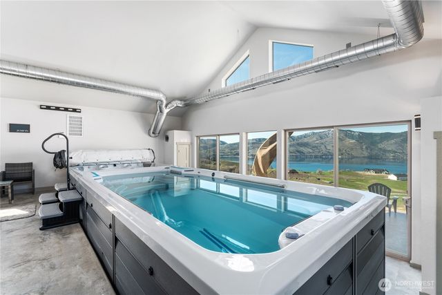 449 Lakayuse Road, Manson, WA 98831